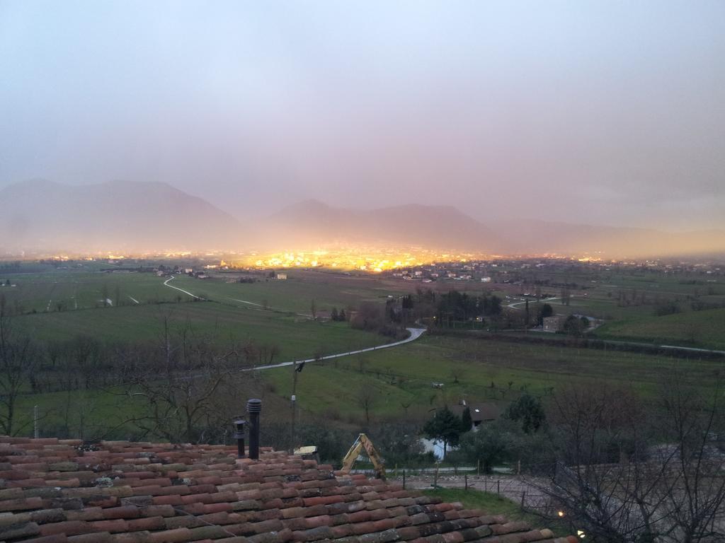 Fonte Chiara Villa Gubbio Rom bilde