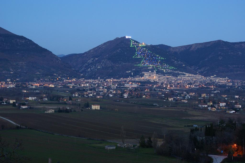 Fonte Chiara Villa Gubbio Eksteriør bilde